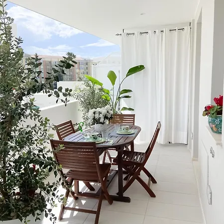 Apartment La Petite Maison Via Biasi 29 *